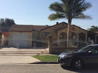 324 237th St, Long Beach, CA 90745-5801
