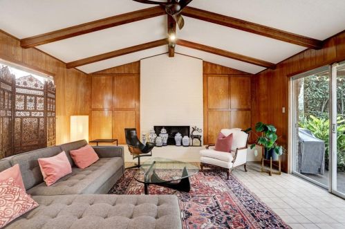 319 Barracuda Ave, Galveston TX 77550-3224 exterior