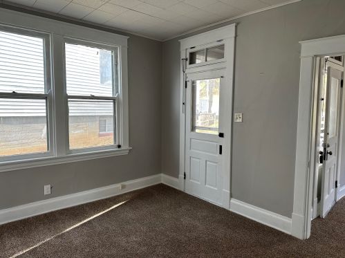 37 River Rd, Newport KY  41075-2317 exterior