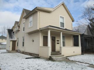 1448 Taylor St, Fort Wayne IN  46802-4311 exterior