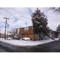 461 Locust St, Sandy UT  84070-1790 exterior