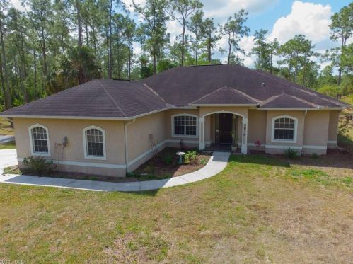 3930 6th Ave, Naples, FL 34117-9188