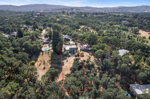 940 24 St, Lakeport CA  95453-3013 exterior