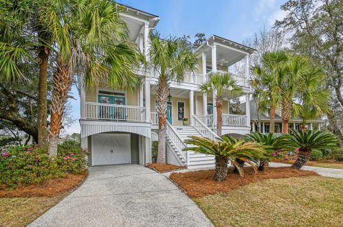 3540 Henrietta Hartford Rd, Mount Pleasant SC  29466-7003 exterior
