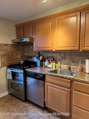 50 Manor Dr, Tinton Falls NJ  07712-2568 exterior