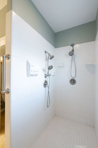 28 Fresno St, Lake Nacimiento CA  93446-2014 exterior