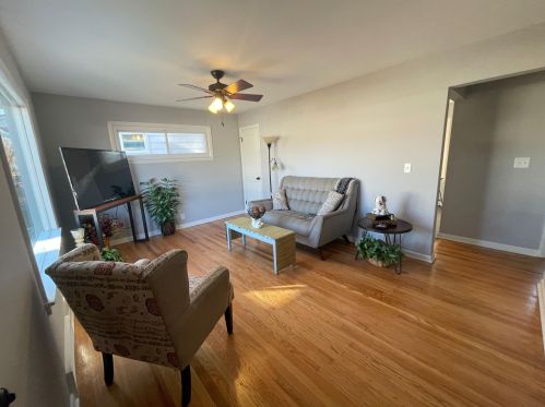 4937 Crawford Ave, Milwaukee WI  53220-2005 exterior