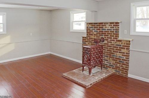 21 Clover Hill Dr, Roxbury Township NJ  07836-9557 exterior