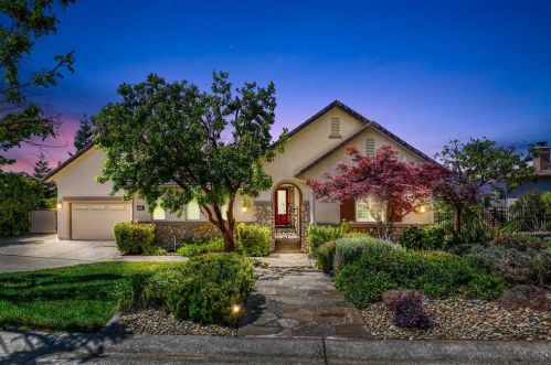 3022 Aberdeen Ln, Folsom, CA 95762-5670