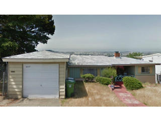 9033 Seneca St, Oakland, CA 94605-4319