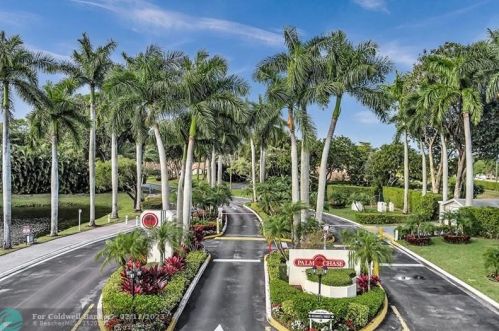 10773 Bahama Palm Way, Boynton Beach FL  33437-2223 exterior