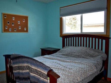 8303 106, Milwaukee WI 53224-2611 exterior