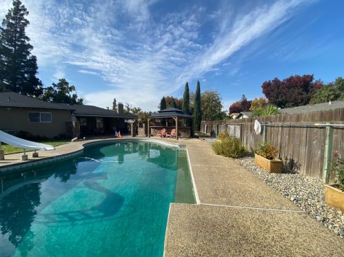 1609 Marty Ct, Modesto CA  95350-0514 exterior