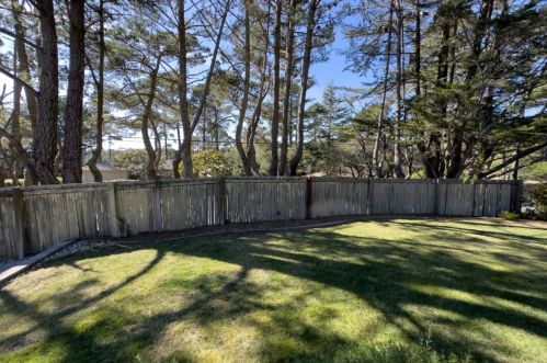 4117 Sunridge Rd, Pebble Beach CA  93953-3025 exterior