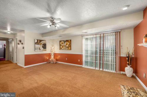 15581 Andover Heights Dr, Woodbridge VA  22193-1071 exterior