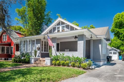 719 Livingston St, Orlando, FL 32803-5711