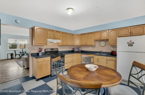 1248 Isadora Ct, Bricktown, NJ 08724-7146