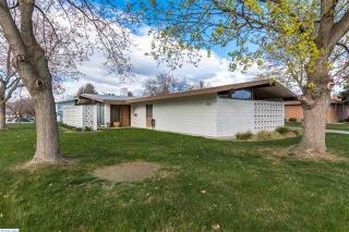 1626 Alder Ave, Richland WA  99354-2749 exterior