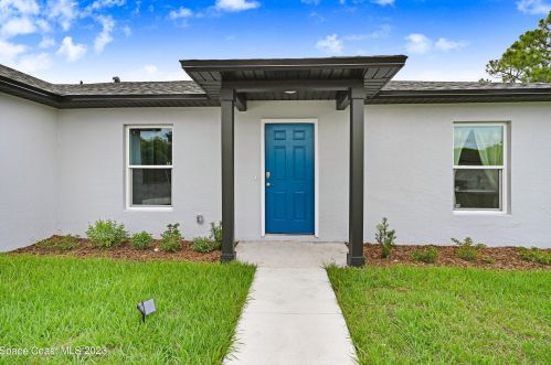 835 Kenilworth Ct, Titusville FL  32780-7711 exterior
