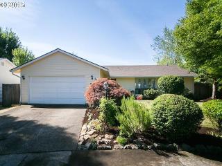 976 Fir Grove Loop, Beaverton, OR 97123-8801