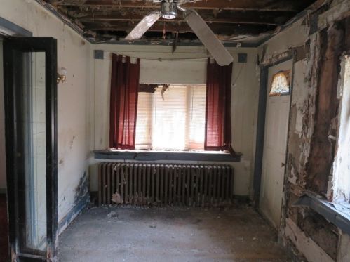 336 14th Ave, Whitaker PA  15120-1412 exterior