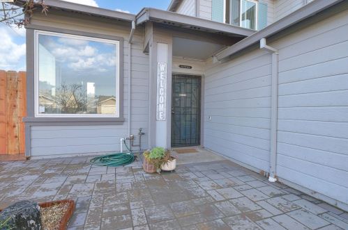 1743 Fairhaven Ct, Oakley CA  94561-3069 exterior