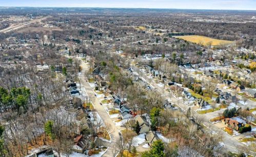 225 Traders Point Ln, Green Bay WI  54302-5236 exterior