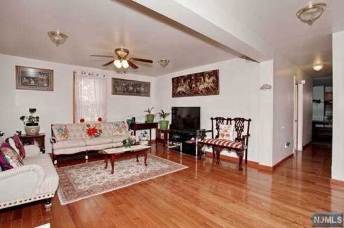 144 Main St, Ridgefield Park NJ  07660-1256 exterior