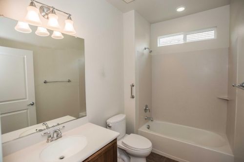 9950 Kennet Way, Elk Grove CA  95757-5118 exterior