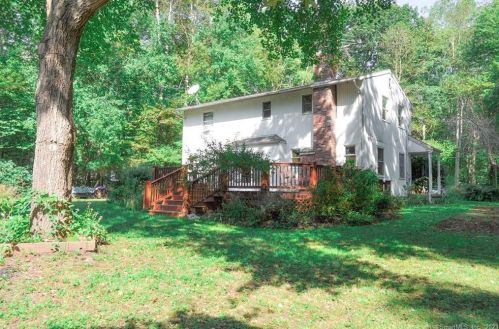 549 Colonel Ledyard Hwy, Gales Ferry CT  06339-1508 exterior