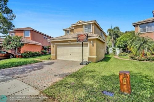 15096 22nd St, Hollywood FL  33027-4368 exterior