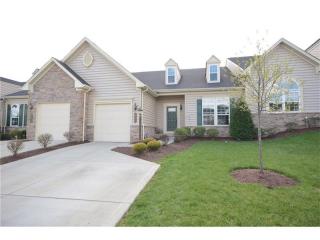 555 Azalea Ln, Bridgeville, PA 15017-3803