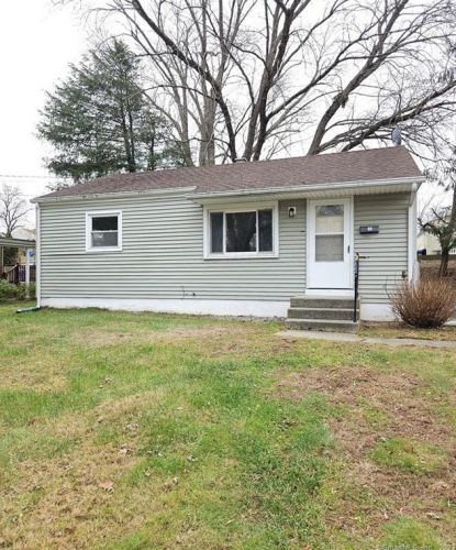 83 Great Plain Rd, Norwich, CT 06360-6530