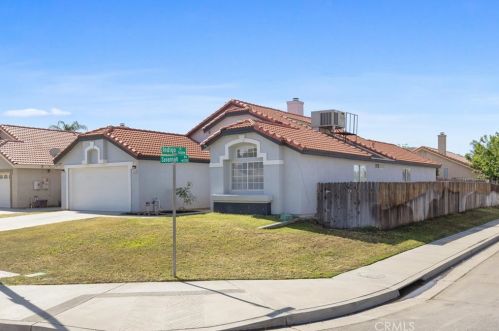 3723 Savannah Ave, Bakersfield, CA 93313-4419