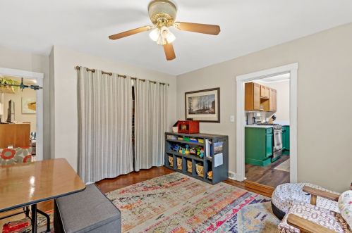 5627 Pocusset St, Pittsburgh PA 15217-2216 exterior