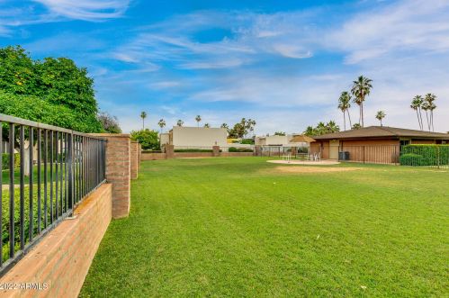 7724 Camelback Rd, Scottsdale AZ 85251-1801 exterior