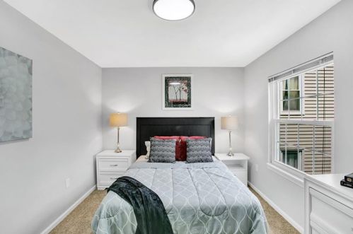 523 Orchard Ave, Pittsburgh PA  15202-2417 exterior