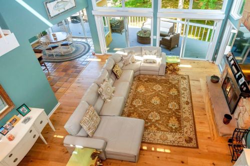 400 Windjammer Dr, Southold NY  11971-2217 exterior