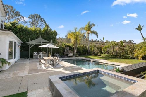 4710 Plummer Ct, San Diego CA  92130-1338 exterior