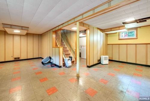 81 Mcnomee St, Oakland NJ  07436-2609 exterior