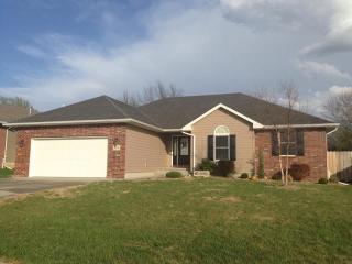 2106 Deerbrook Ln, Emporia, KS 66801-8615