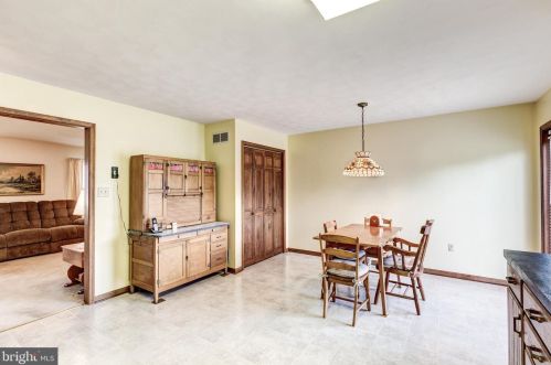 550 Herrs Rdg Rd, Gettysburg PA  17325-8556 exterior