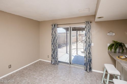 2260 Fisherman Dr, Lake Havasu City, AZ 86404-1175