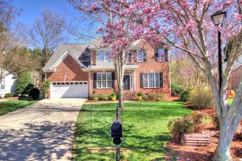 1218 Mendenhall Ct, Charlotte, NC 28211-4181
