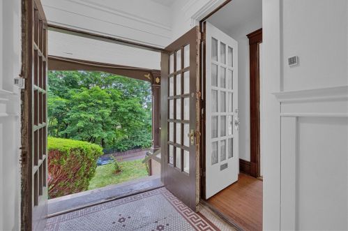 4283 Andover Ter, Pittsburgh PA  15213-1203 exterior