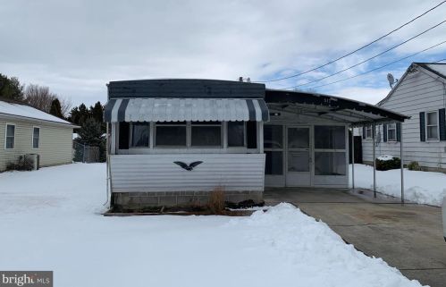 512 Meade Ave, Hanover PA  17331-3623 exterior