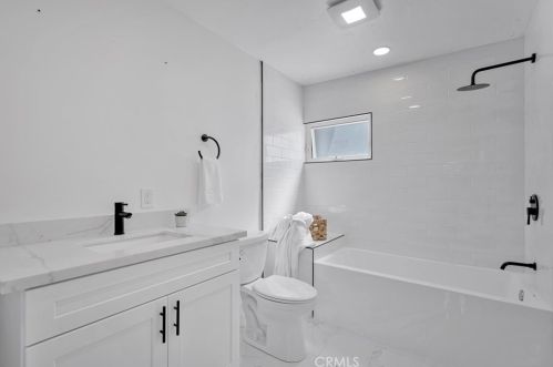 307 Fernando St, Newport Beach CA  92661-1236 exterior