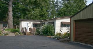 960 Tipsoo Loop, Rainier, WA 98576-9746