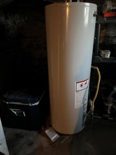 740 Chestnut St, New Castle PA 16101-4215 exterior