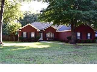 400 Wedgefield Dr, Mobile, AL 36608-8483